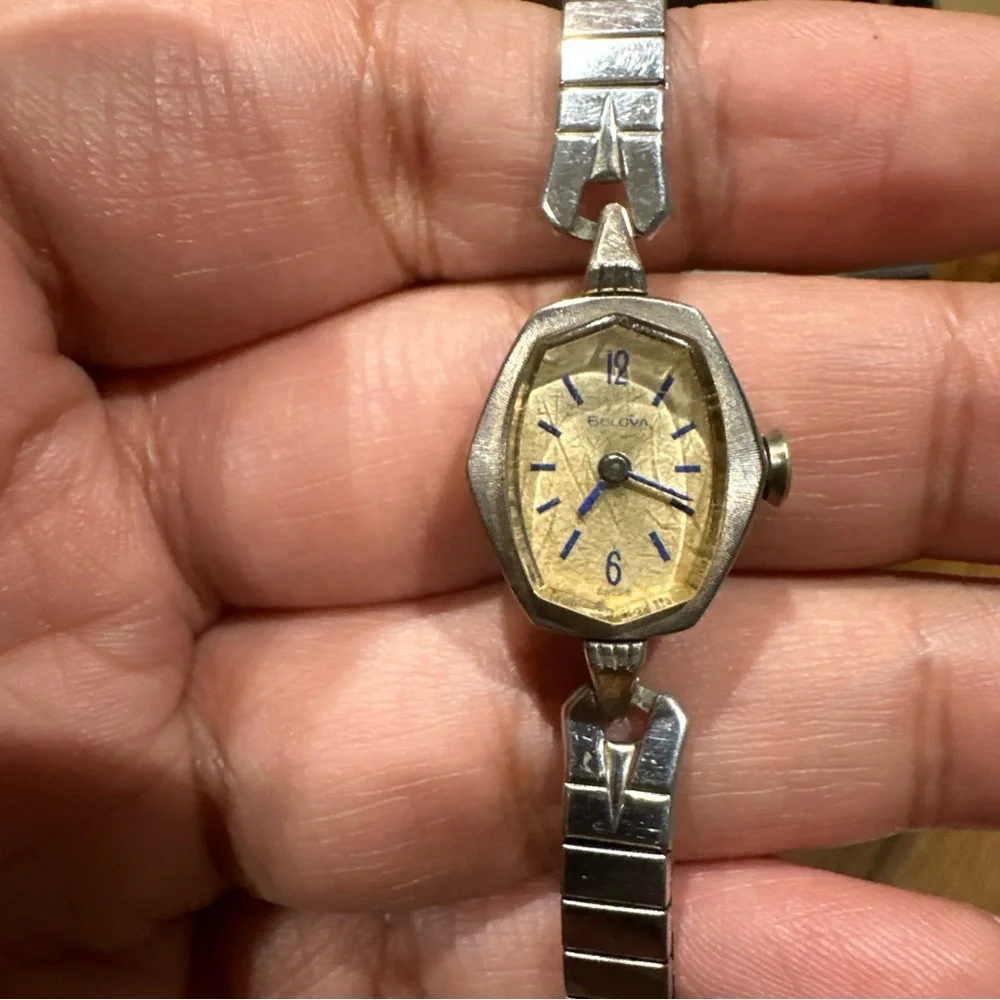 RUNS 1966 Ladies' Swiss Bulova Watch N6 10K RGP Bezel Blue Stick Mechanical Wind